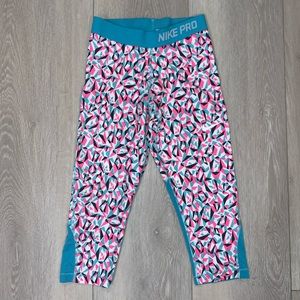 Nike capri leggings
